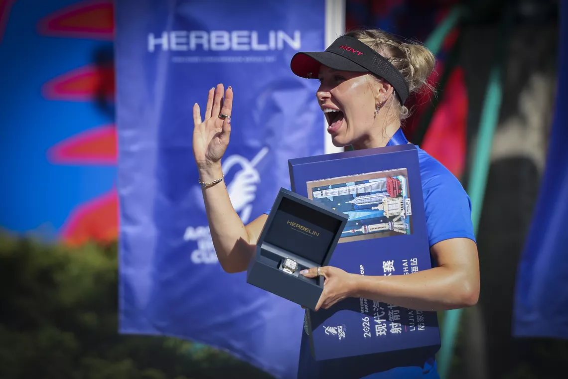 Lisell Jaatma waving to the crowd after winning Shanghai 2026.