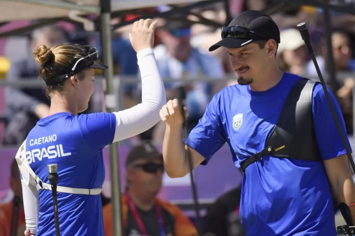 Ana Luiza Caetano and Marcus D'Almeida