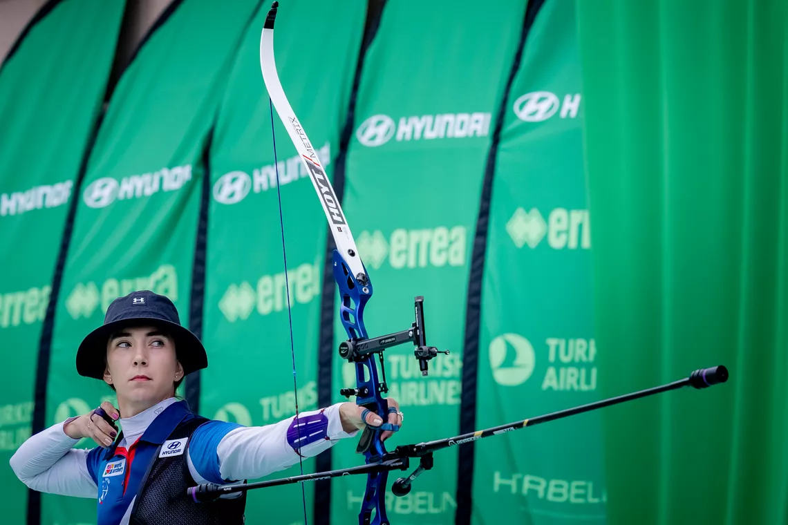 Marie Horackova looking on at the target after shooting an arrow at Saltillo 2026. 