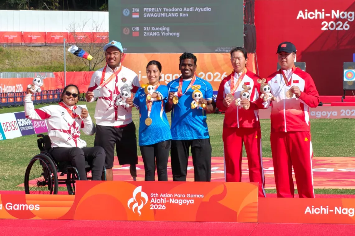 compound para mixed team podium