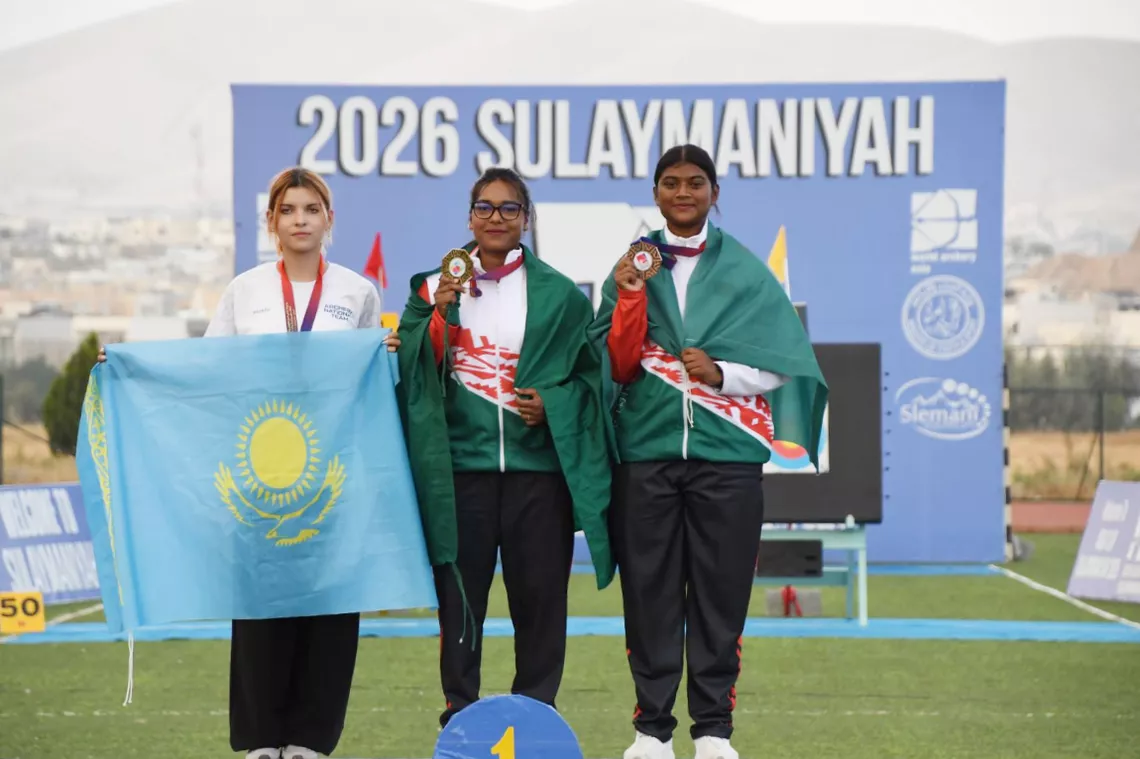 Compound women individual podium 