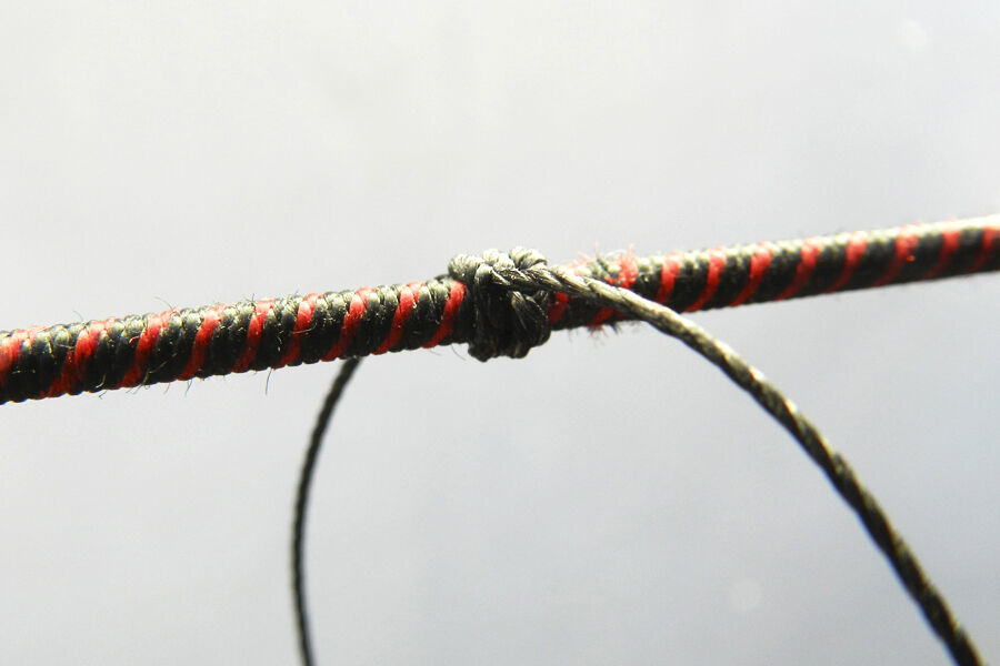 CHENJIN Lot de 10 pointes de nock pour corde d'arc rouge, clip de boucle de  corde, cosses en laiton pour arc recourbé et composé, encoche de corde de  tir à l'arc 