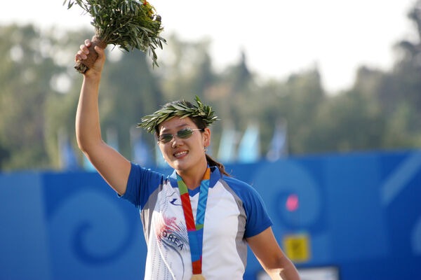 Olympic Champion Park Sung-Hyun on the podium at Athens 2004.