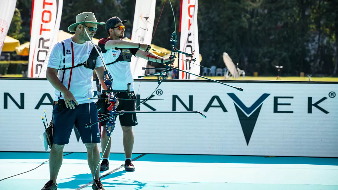 Recurve men at the European Championships in 2021.