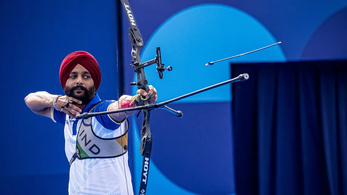 Harvinder Singh shooting at Paris 2024 Paralympic Games.