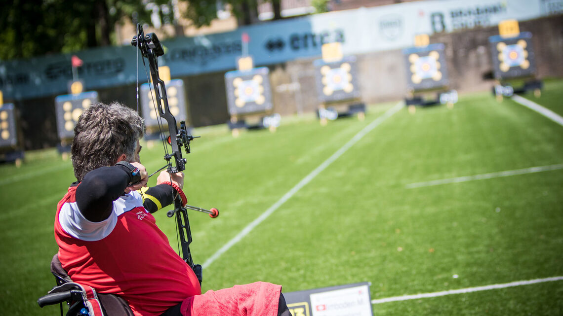 Martin Imboden shoots during the World Archery Para Championships in 2019.