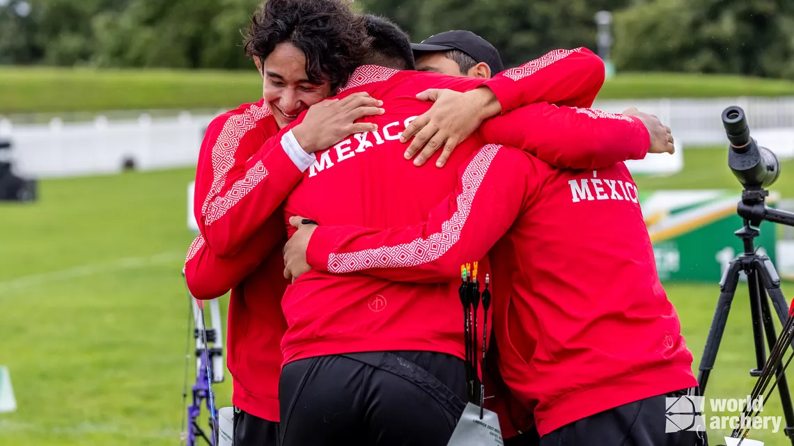 Mexico celebrates winning the compound under-18 men’s title.