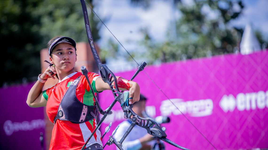 Angela Ruiz shoots during the final in Medellin.