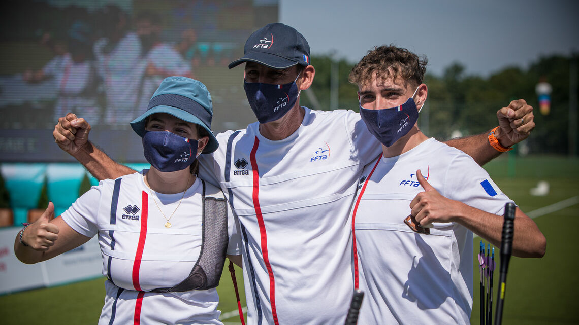 Iban Bariteaud and Caroline Lopez of France.