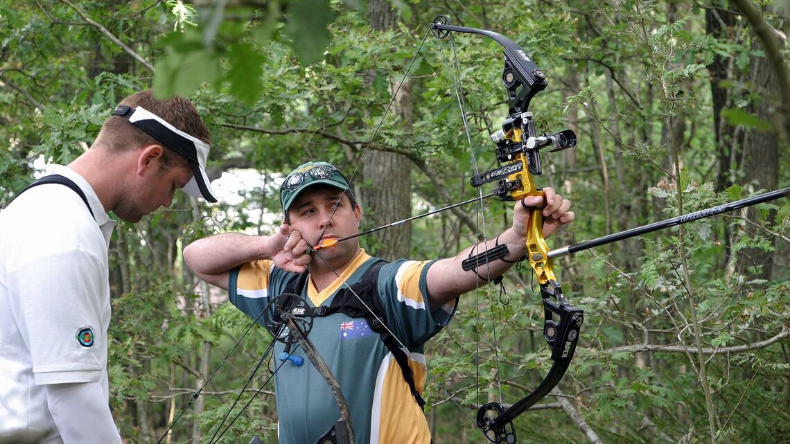 Clint Freeman shooting at 2006 Field Archery World Championships.