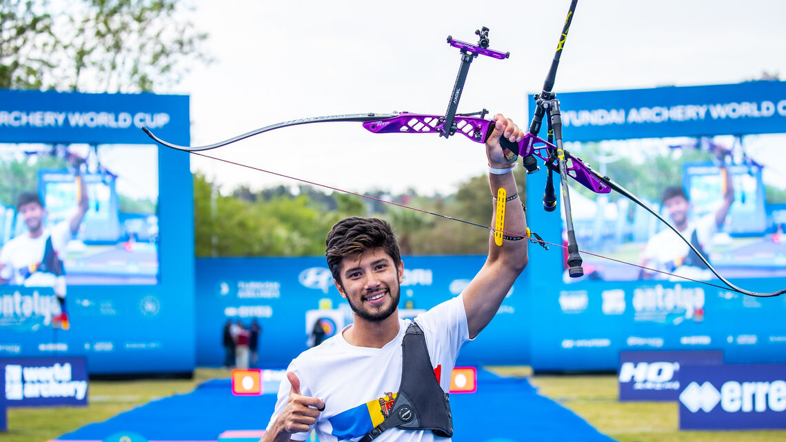 Dan Olaru recurve men’s winner of Antalya 2023 Hyundai Archery World Cup.