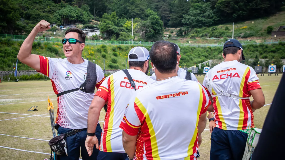 Spain celebrate winning recurve men’s team bronze in Gwangju.