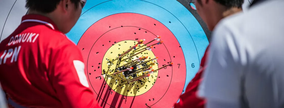bullseye with arrows