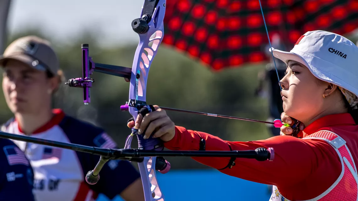 Li Jiaman aiming for China with USA watching on.