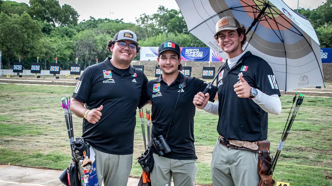 Sebastian Garcia, Elias Reyes Cravioto, Rodrigo Gonzalez celebrating at Copa Merengue.