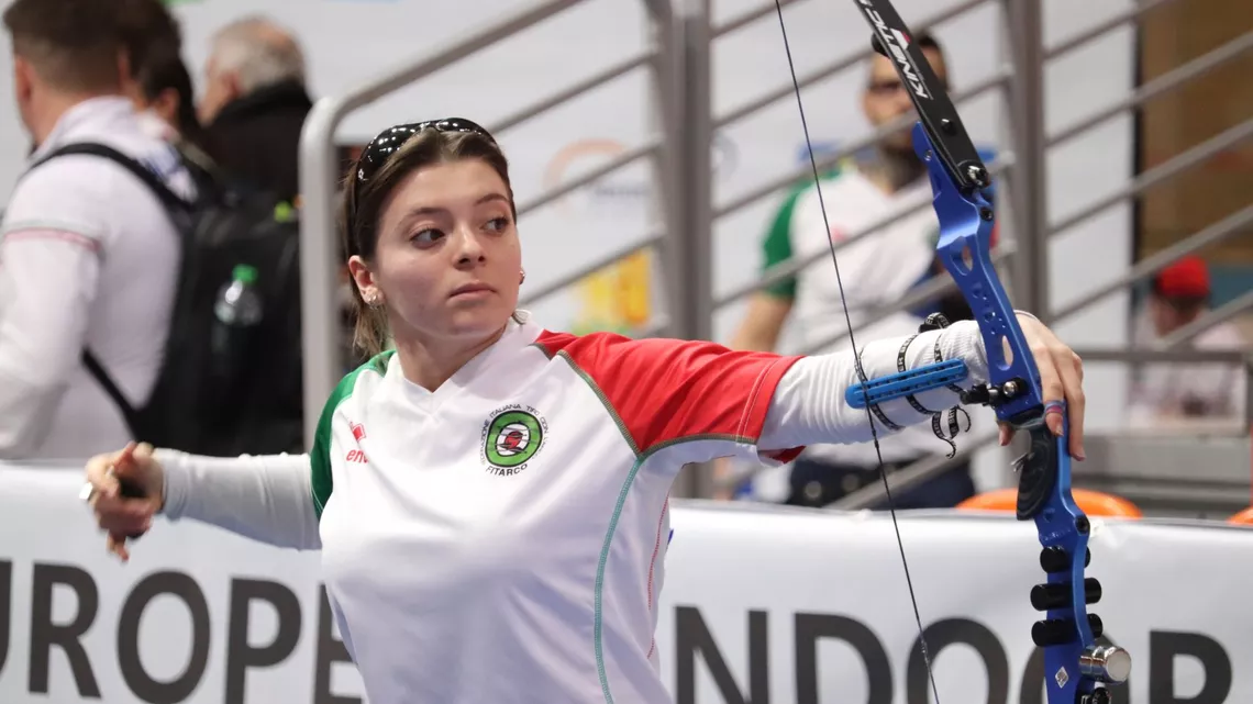 Linda Grezzani shooting at Plovdiv 2026 European Indoor Championships.
