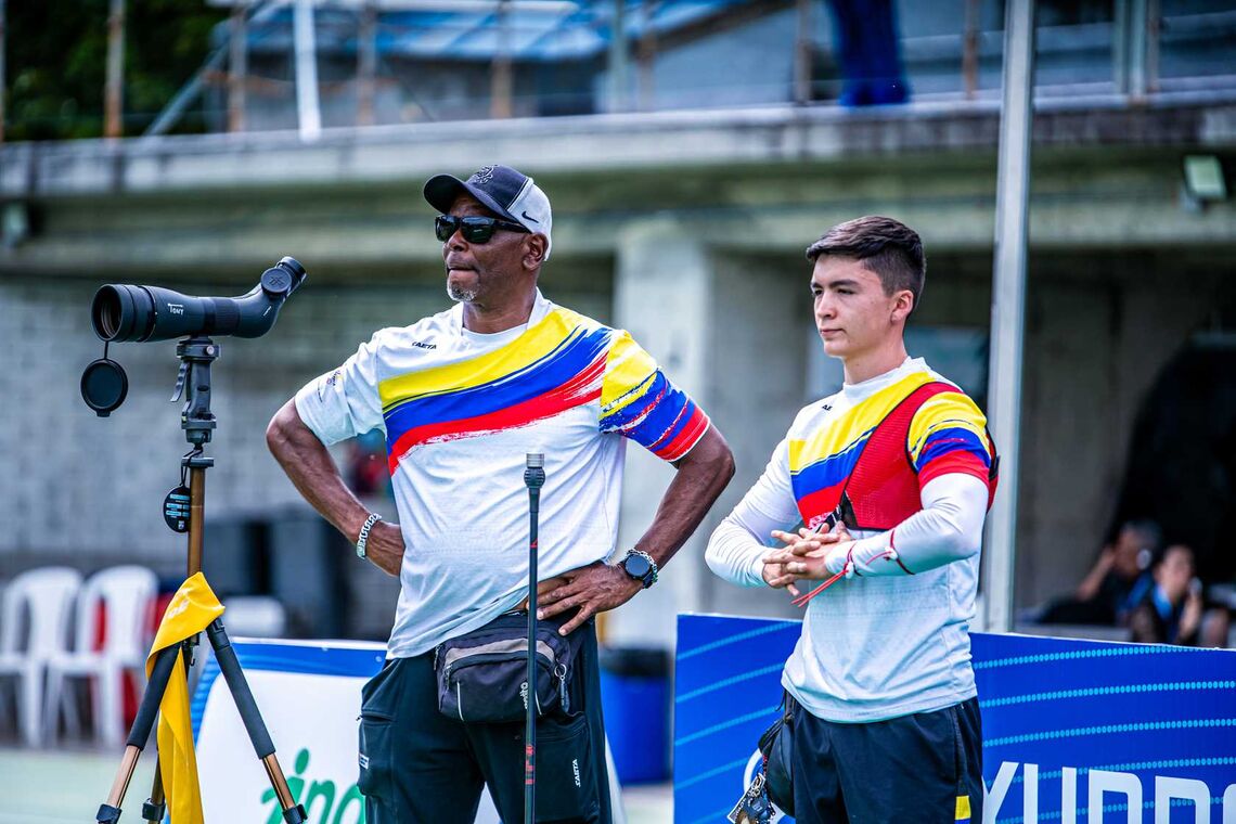 Andrés Hernandez in competition.