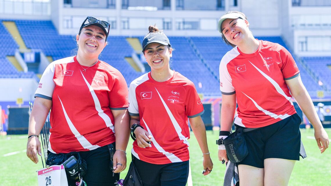Archer poses after their rounds.