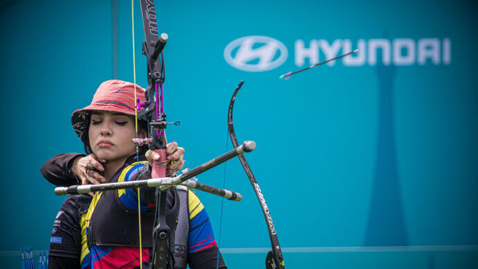 Valentina Acosta shoots at the final qualifier for the Tokyo 2020 Olympic Games.