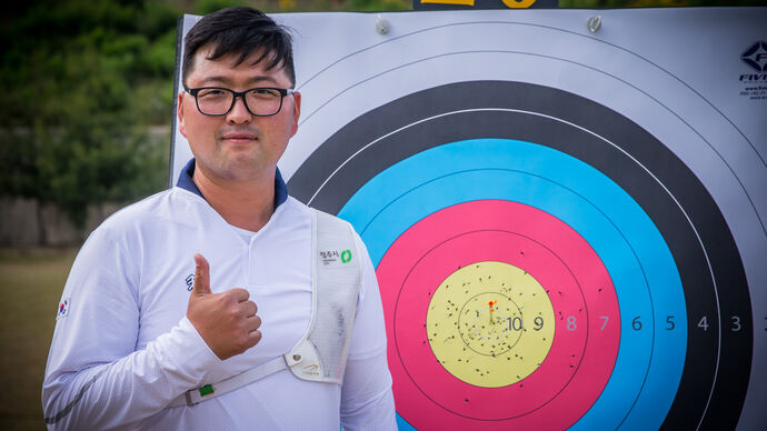 Kim Woojin’s shoot-off arrows to make the Gwangju final four.