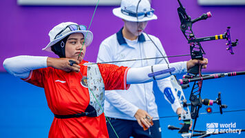 Diananda Choirunisa shoots during the Asian Games.