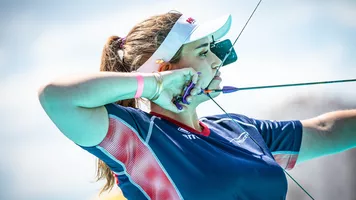 Ella Gibson shoots at the 2021 European Championships in Antalya.