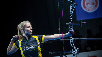 Lisell Jaatma shoots during the compound women’s final at the Nimes Archery Tournament in 2021.