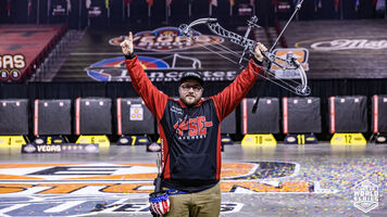 Kris Schaff celebrating his Vegas Shoot win in 2023.