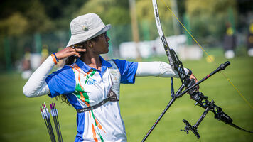 Komalika Bari shoots during the 2021 World Archery Youth Championships in Wroclaw.