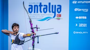 Olaru wins Moldova’s maiden gold in Antalya.