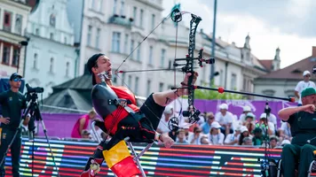 Piotr Van Montagu shooting in Pilsen 2023.