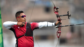 Crispin Duenas shoots at the Pan American Games in 2019.