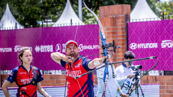 Brady Ellison and Jennifer Mucino-Fernandez win recurve mixed team gold.