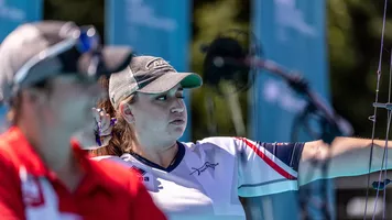 Ella Gibson in action on her way to victory in Paris.