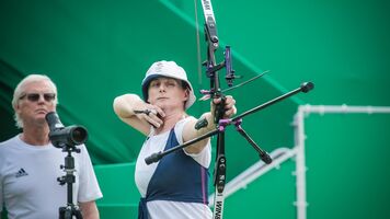 Naomi Folkard shoots during eliminations at the 2016 Olympic Games in Rio.