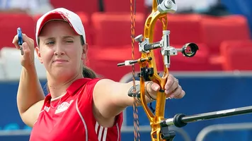 Nicky Hunt shoots during the 2010 Commonwealth Games in Delhi.