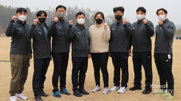 The Korean coaching staff for 2022.