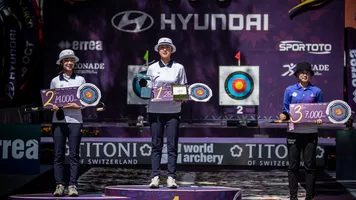 An San on the podium