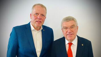 Jörg Brokamp with IOC president Thomas Bach in Berlin.