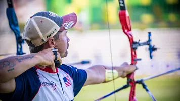 Brady Ellison aiming.