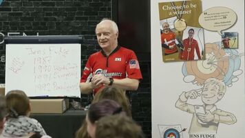 Jens Fudge giving seminar on mental coaching.