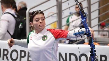 Linda Grezzani shooting at Plovdiv 2026 European Indoor Championships.