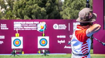 Mete Gazoz aiming at the 2025 Spring Arrows tournament.