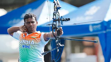 Toman Kumar shooting at Bangkok 2026 Hyundai World Archery Para Series.