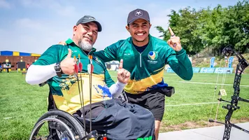 Para Pan Champs