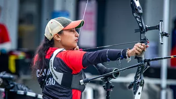 Daniela Cecilia Campos Marzano aiming at Santiago 2026.